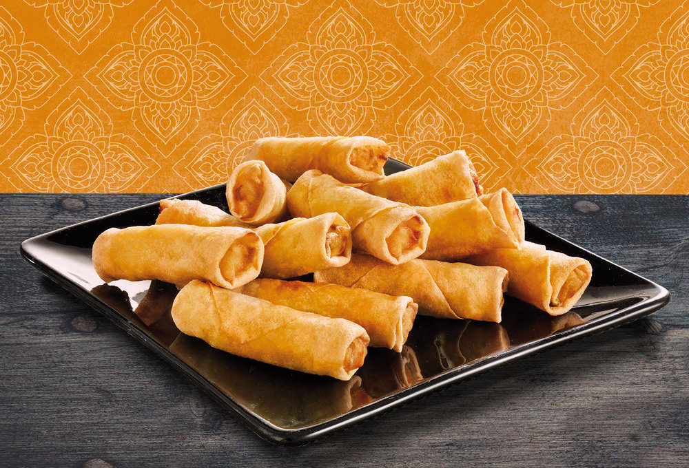 These mini spring rolls are especially suitable for oven preparation, after which they are crispy and full of flavor.