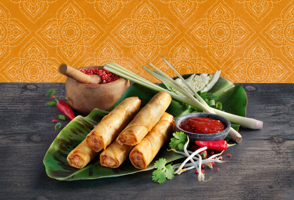 De The Vietnamese spring rolls are hand-rolled and full of flavor.